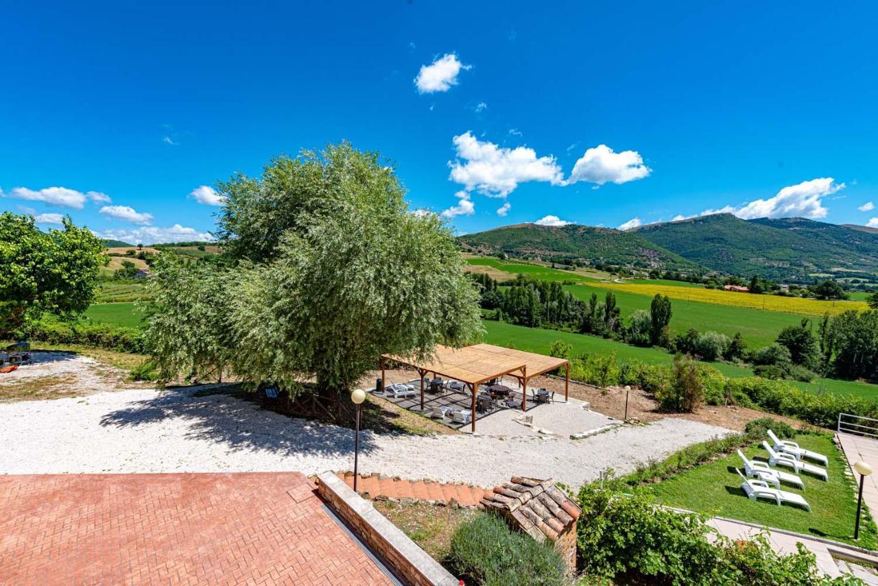 Abadia Farneto Villa กุบบีโอ ภายนอก รูปภาพ