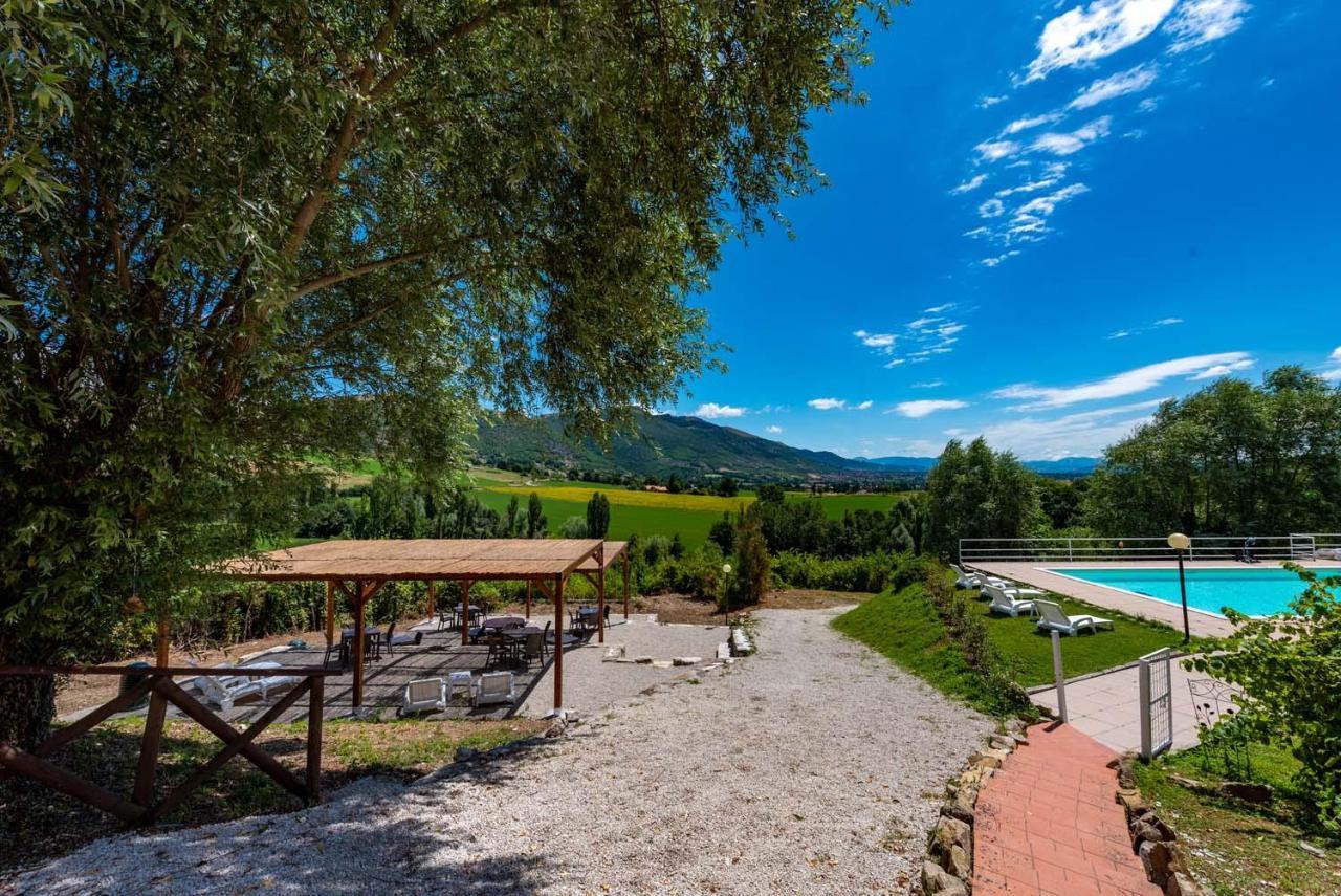 Abadia Farneto Villa กุบบีโอ ภายนอก รูปภาพ