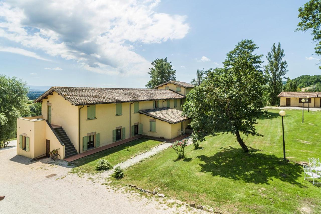 Abadia Farneto Villa กุบบีโอ ภายนอก รูปภาพ